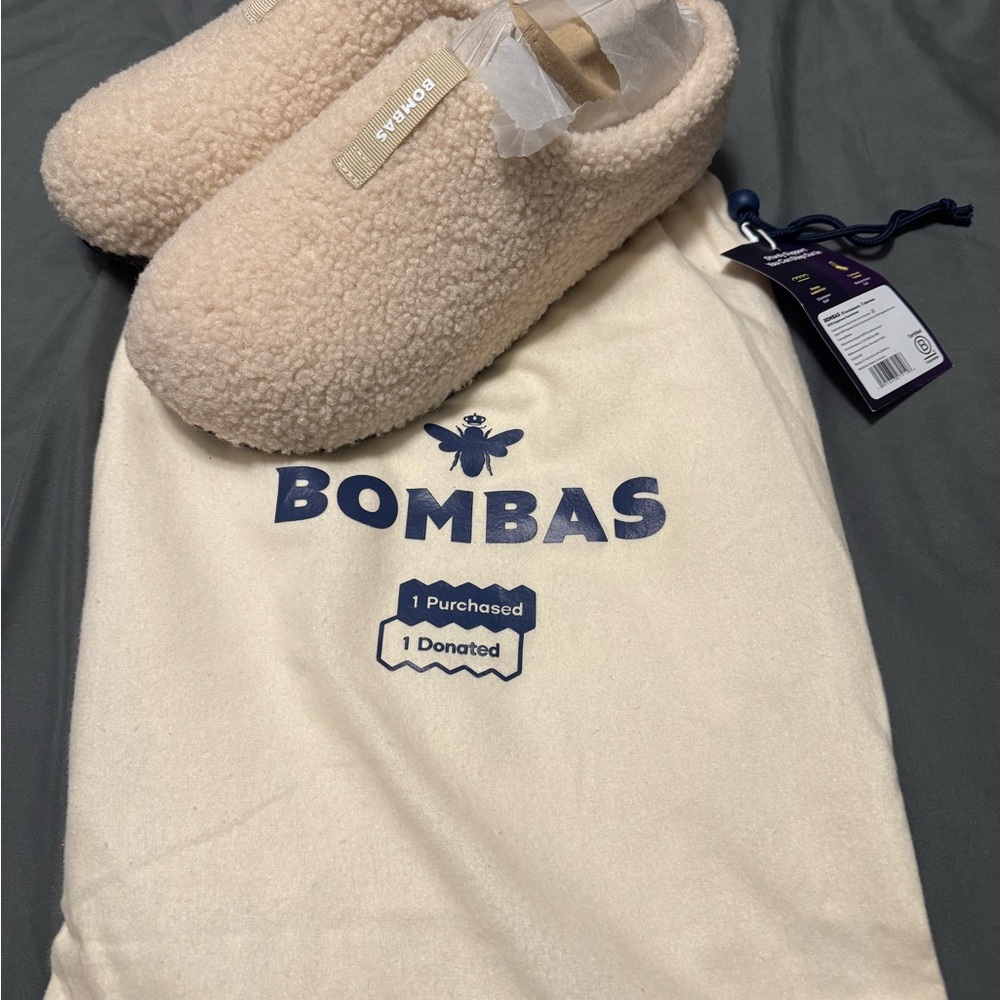 Bombas Cream Fleece Slippers